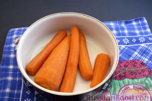 Постные ватрушки с морковью и орехами